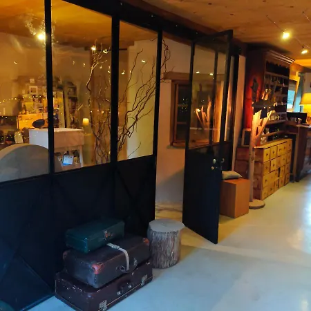 De Campagne Les Eydieux, Petits Dejeuners Inclus Guest house