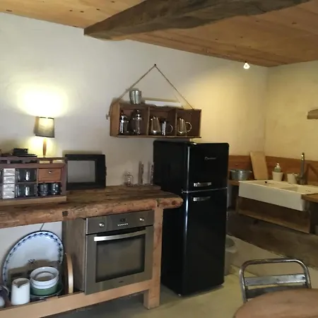 De Campagne Les Eydieux, Petits Dejeuners Inclus Guest house *