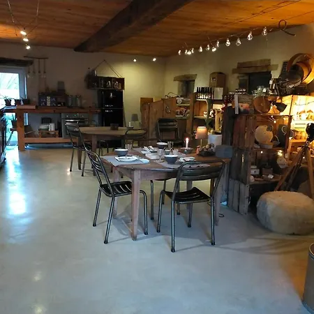 De Campagne Les Eydieux, Petits Dejeuners Inclus Guest house Saint-Angel (Puy-de-Dome)